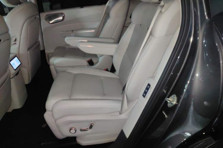 Used Lynk & Co 900 2025 2.0T Ultra Left Rear Seat