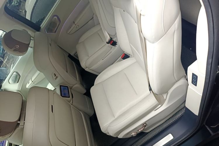 Used Lynk & Co 900 2025 2.0T Ultra Left Rear Seat