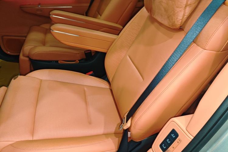 Used Lynk & Co 900 2025 2.0T Ultra Left Rear Seat