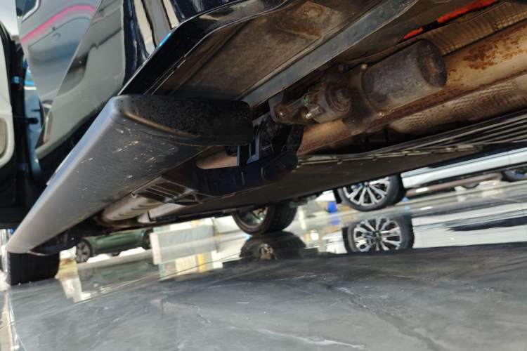 Used Lynk & Co 900 2025 2.0T Ultra Left Side Sill