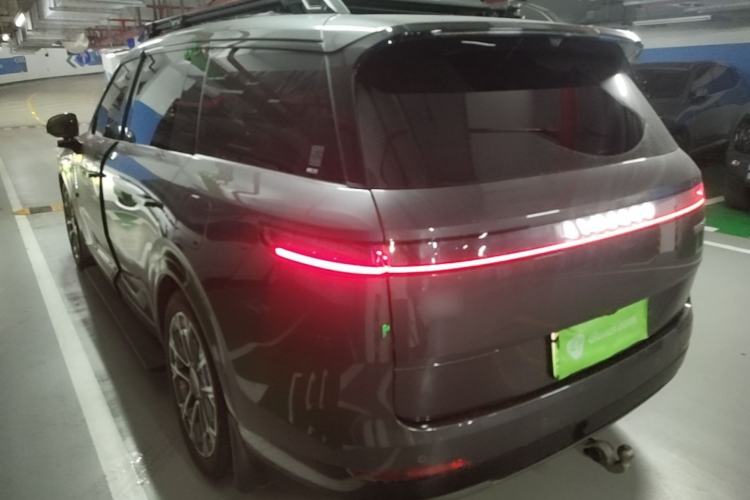 Used Lynk & Co 900 2025 2.0T Ultra Rear Left 45 Deg