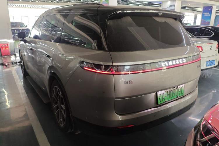 Used Lynk & Co 900 2025 1.5T Ultra Rear Left 45 Deg