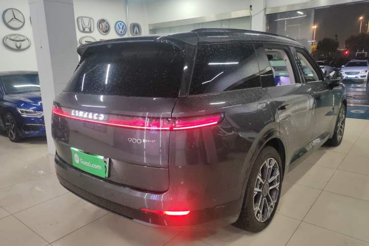 Used Lynk & Co 900 2025 1.5T Ultra Rear Right 45 Deg