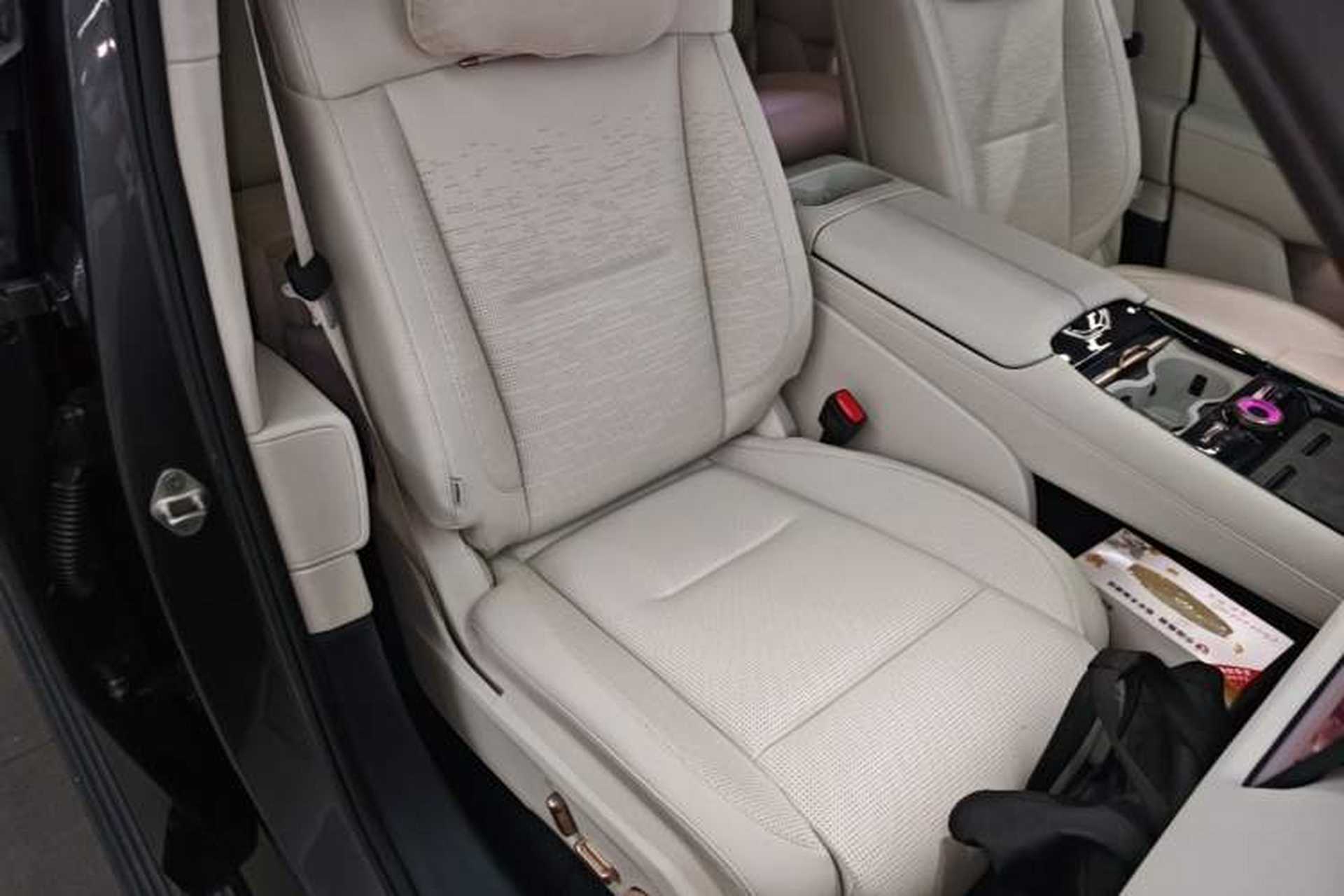 Used Lynk & Co 900 2025 2.0T Ultra Right Front Seat