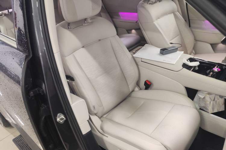 Used Lynk & Co 900 2025 1.5T Ultra Right Front Seat