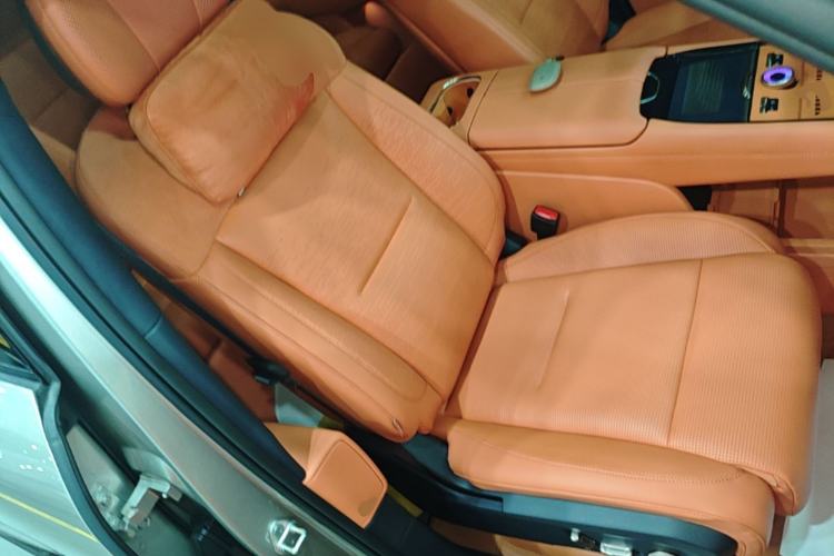 Used Lynk & Co 900 2025 2.0T Ultra Right Front Seat