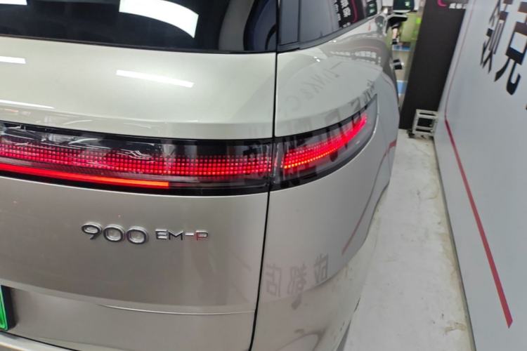 Used Lynk & Co 900 2025 2.0T Ultra Right Rear Taillight