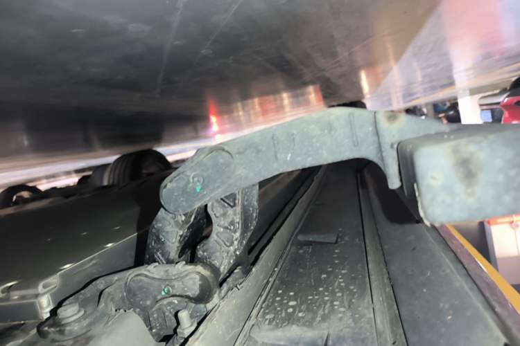 Used Lynk & Co 900 2025 2.0T Ultra Right Side Sill