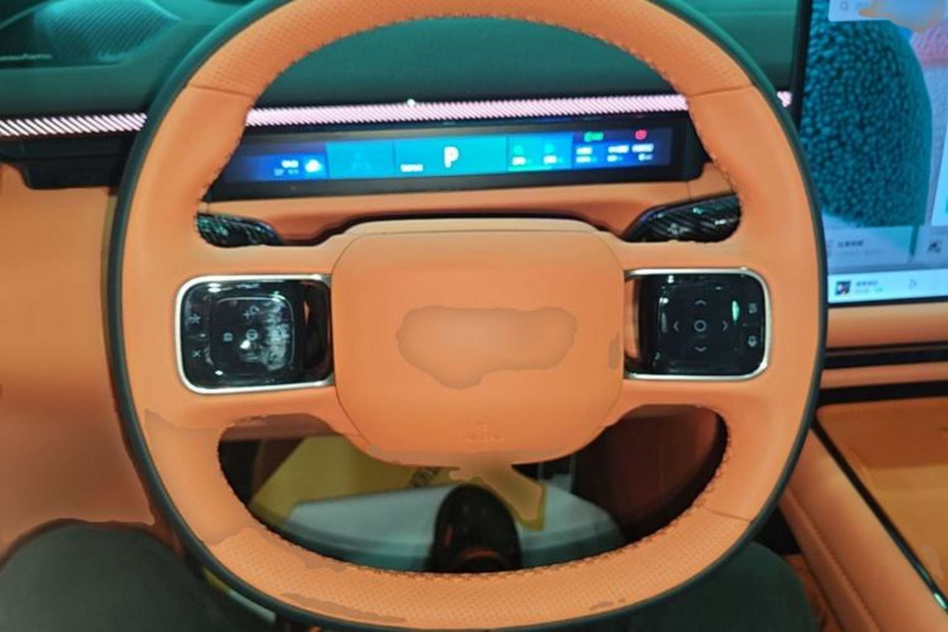 Used Lynk & Co 900 2025 2.0T Ultra Steering Wheel