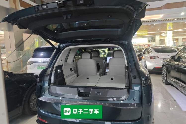 Used Lynk & Co 900 2025 2.0T Exploration Edition Trunk