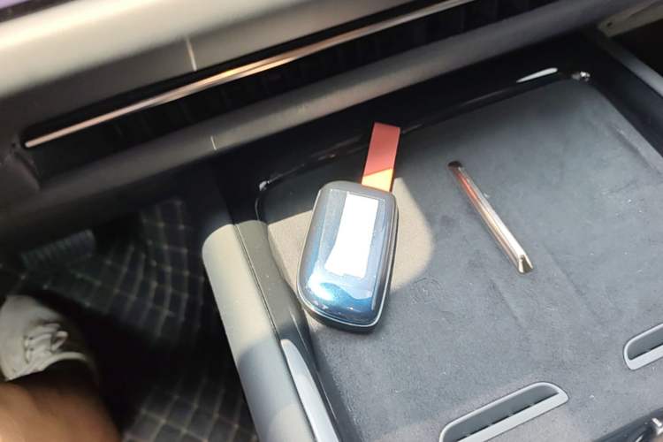 Used Lynk & Co 900 2025 2.0T Ultra Vehicle Key