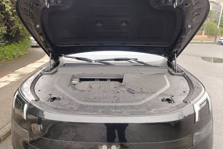 Used Lynk & Co 900 2025 2.0T Ultra Engine Bay