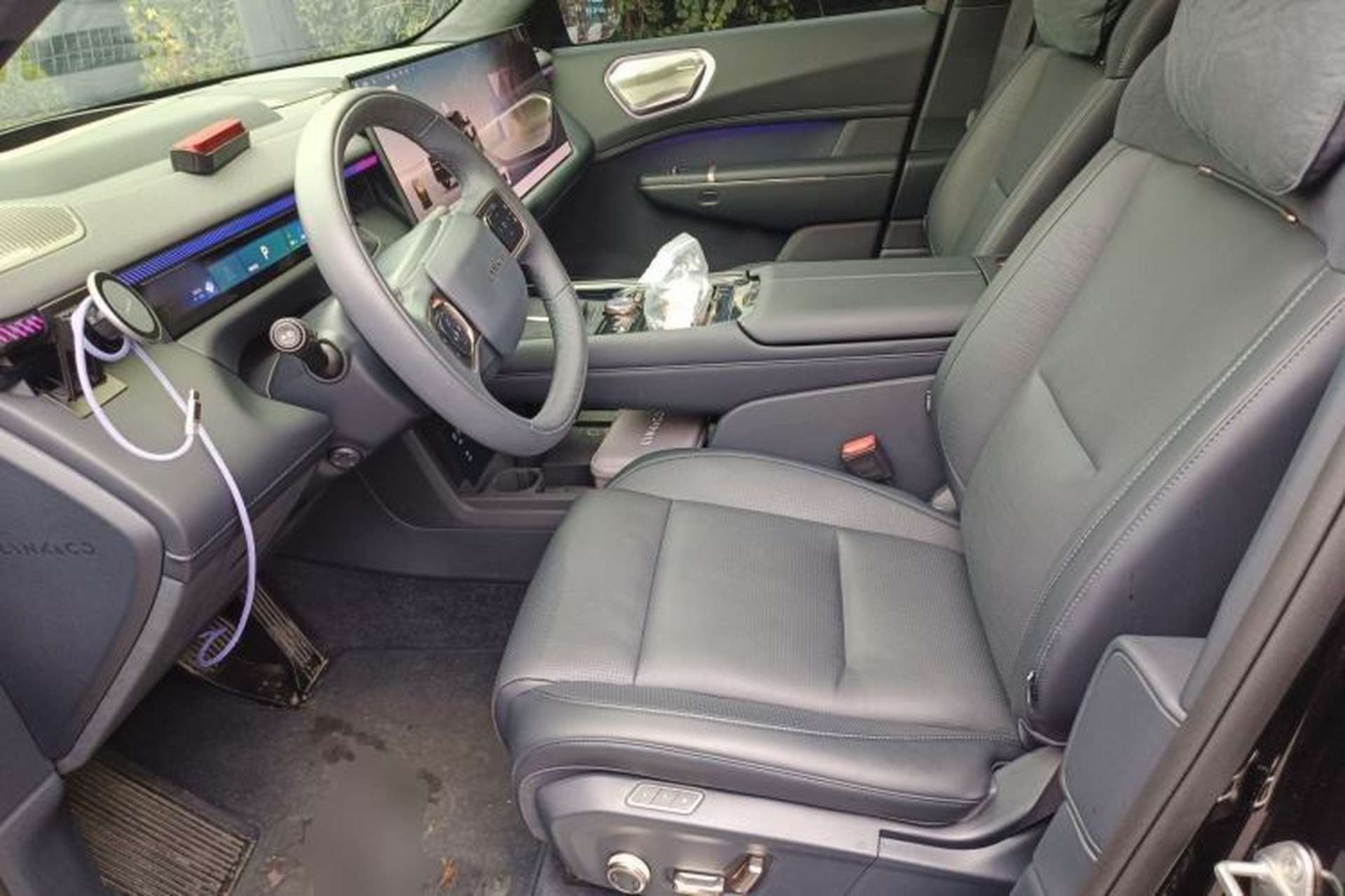 Used Lynk & Co 900 2025 2.0T Ultra Left Front Seat