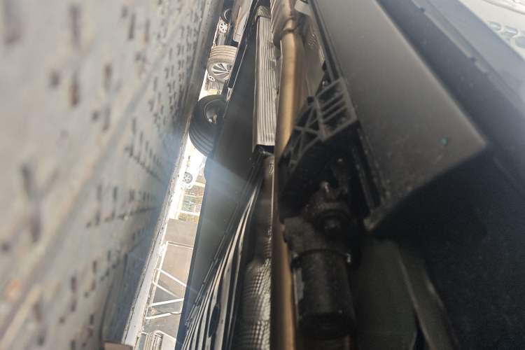 Used Lynk & Co 900 2025 2.0T Ultra Chassis Rear Left