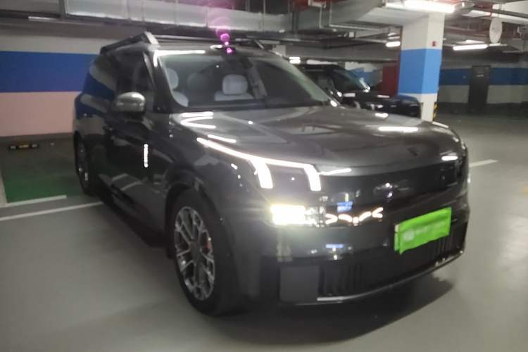 Used Lynk & Co 900 2025 2.0T Ultra Exterior 1