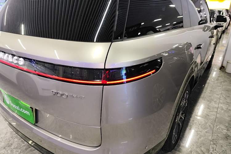 Used Lynk & Co 900 2025 2.0T Ultra Exterior 3