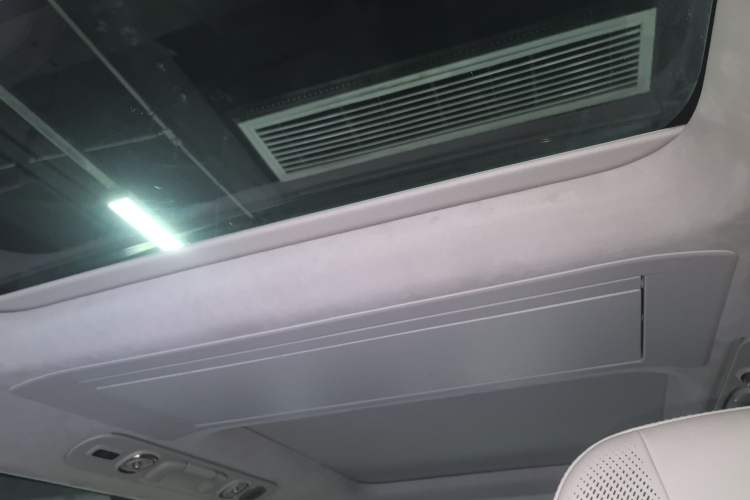 Used Lynk & Co 900 2025 2.0T Exploration Edition Headliner