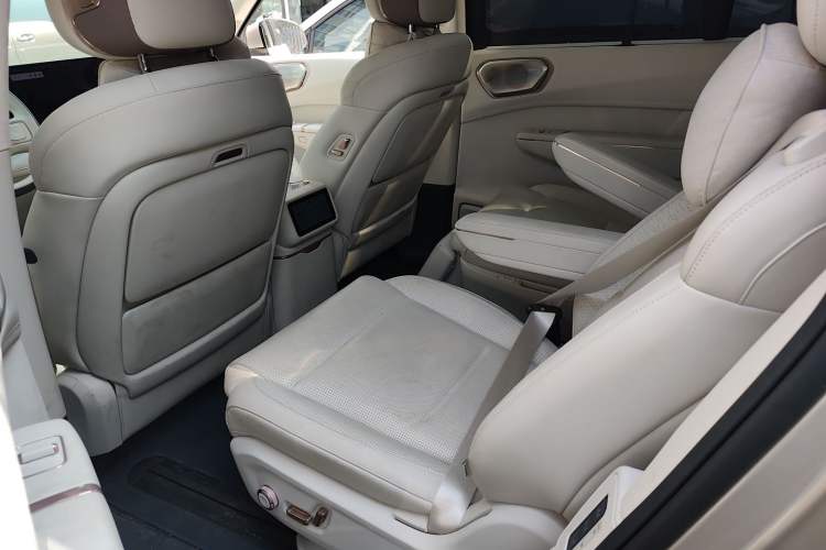 Used Lynk & Co 900 2025 2.0T Ultra Left Rear Seat