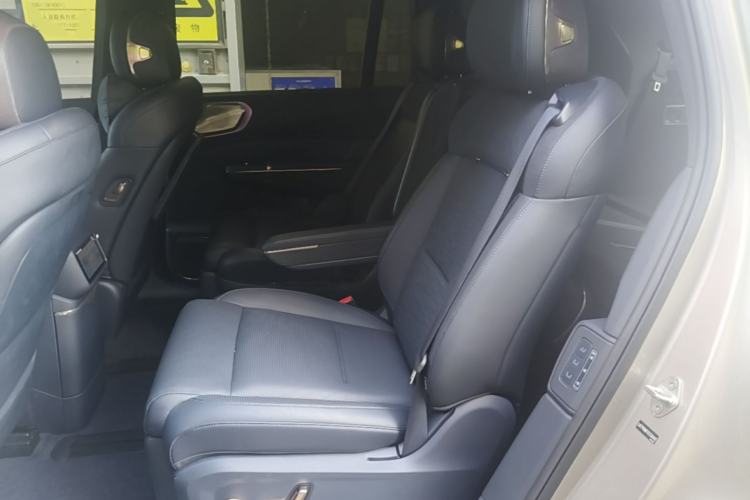 Used Lynk & Co 900 2025 2.0T Ultra Left Rear Seat