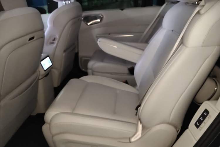Used Lynk & Co 900 2025 2.0T Ultra Left Rear Seat