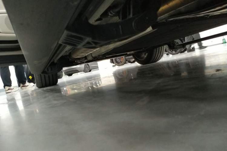 Used Lynk & Co 900 2025 1.5T Ultra Left Side Sill