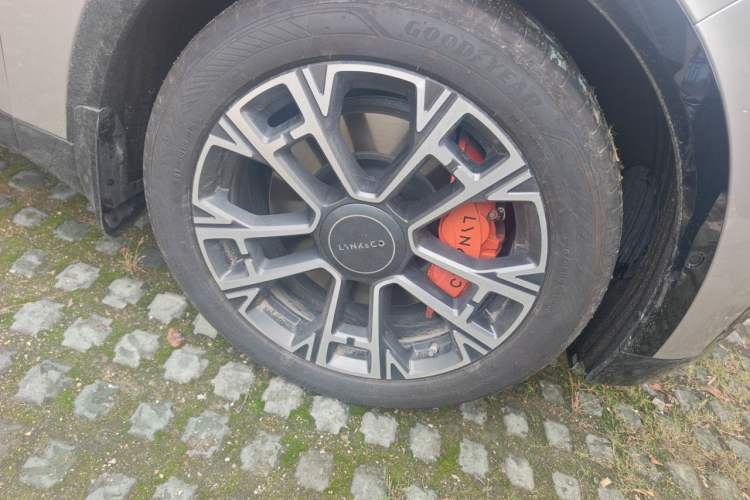 Used Lynk & Co 900 2025 1.5T Ultra Right Front Wheel Hub