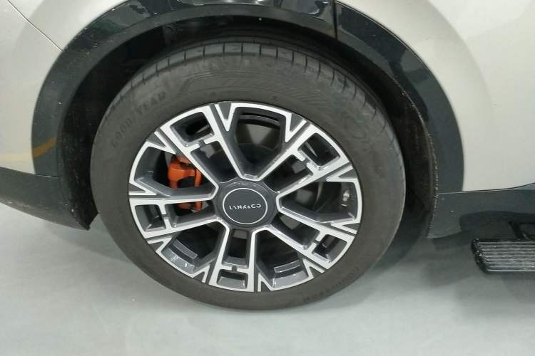 Used Lynk & Co 900 2025 1.5T Ultra Right Rear Wheel Hub