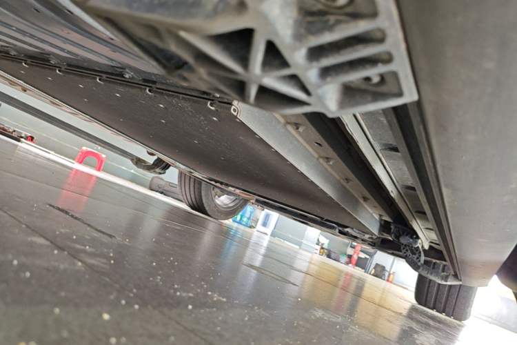 Used Lynk & Co 900 2025 2.0T Ultra Right Side Sill
