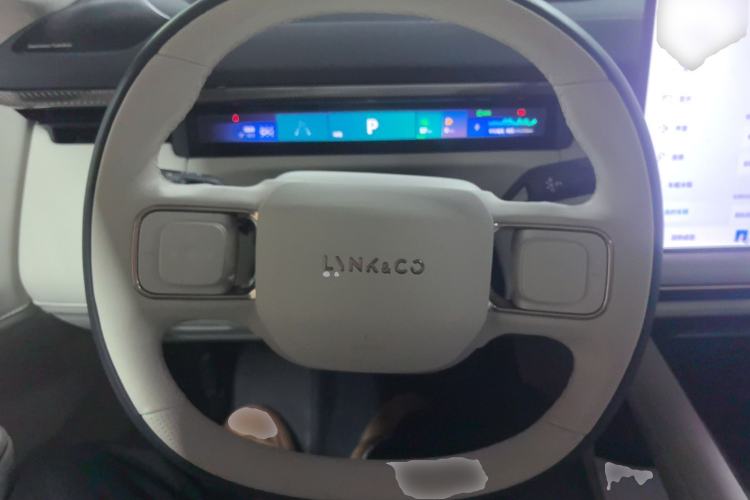 Used Lynk & Co 900 2025 2.0T Exploration Edition Steering Wheel