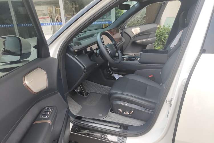 Used Lynk & Co 900 2025 2.0T Ultra Driver Seat