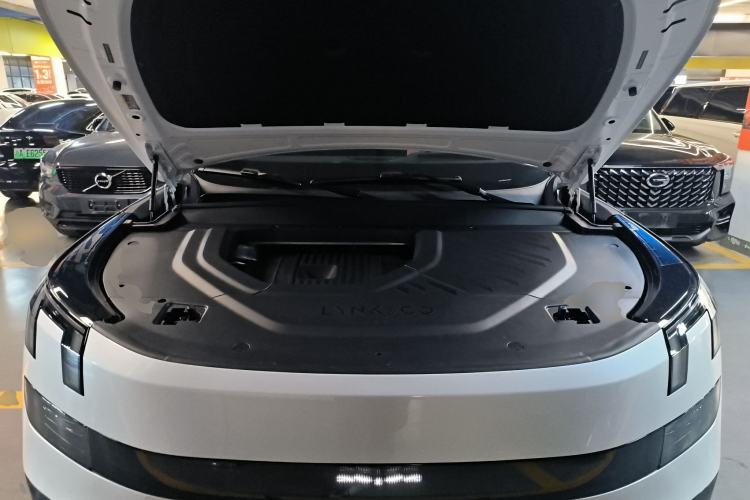 Used Lynk & Co 900 2025 2.0T Ultra Engine Bay