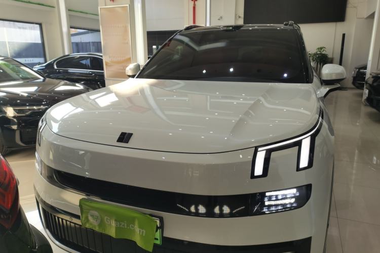 Used Lynk & Co 900 2025 2.0T Ultra Exterior 1