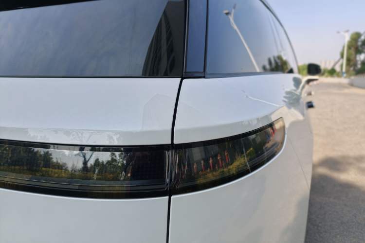 Used Lynk & Co 900 2025 1.5T Ultra Exterior 10