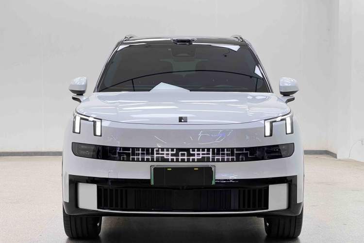 Used Lynk & Co 900 2025 1.5T Ultra Exterior 2