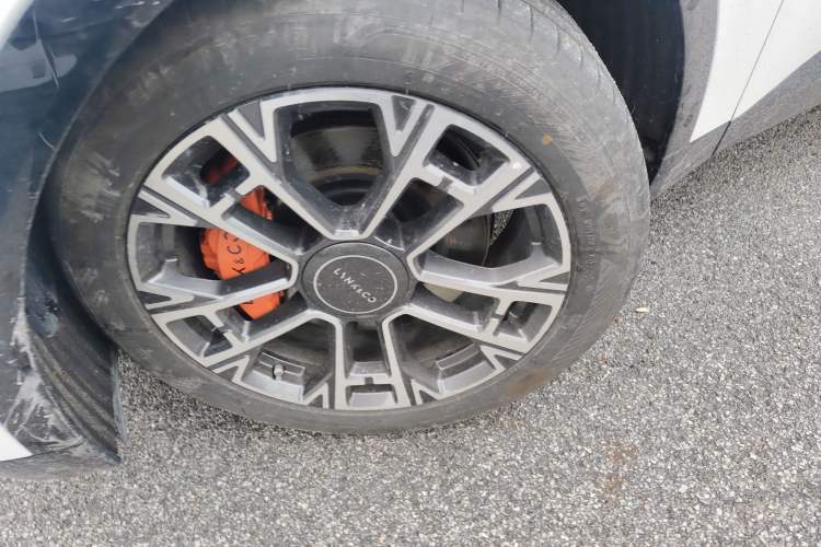 Used Lynk & Co 900 2025 2.0T Ultra Exterior 4