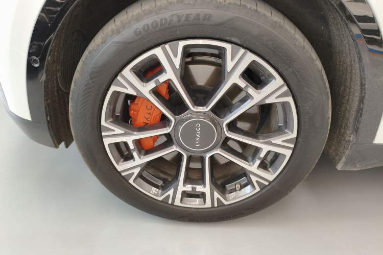 Used Lynk & Co 900 2025 1.5T Ultra Exterior 4