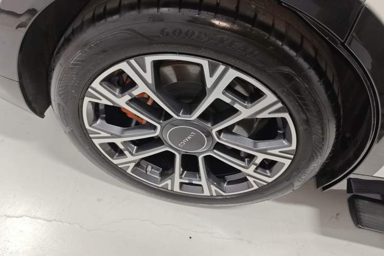Used Lynk & Co 900 2025 2.0T Ultra Exterior 5