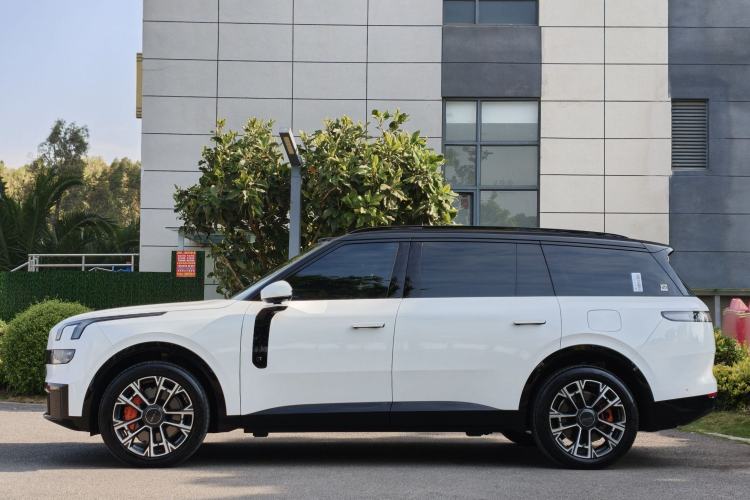 Used Lynk & Co 900 2025 1.5T Ultra Exterior 7