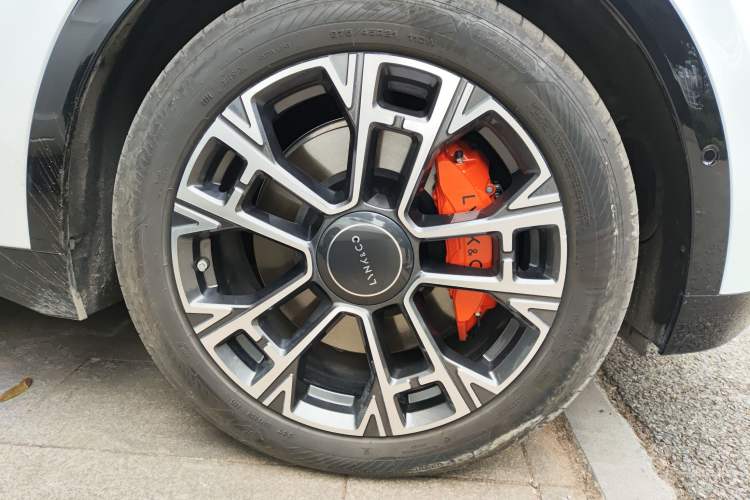 Used Lynk & Co 900 2025 2.0T Ultra Exterior 7