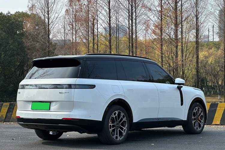Used Lynk & Co 900 2025 2.0T Ultra Exterior 7
