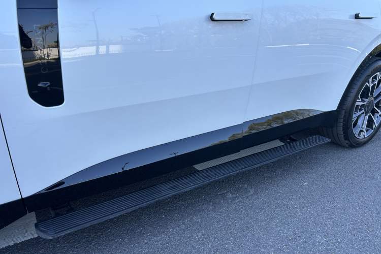 Used Lynk & Co 900 2025 1.5T Ultra Exterior 8
