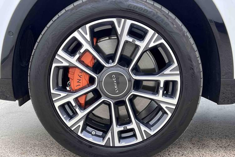 Used Lynk & Co 900 2025 1.5T Ultra Exterior 8