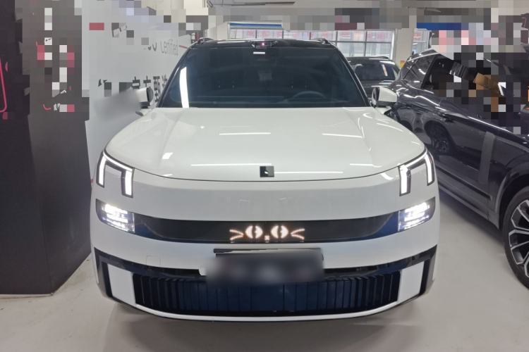 Used Lynk & Co 900 2025 2.0T Ultra Front
