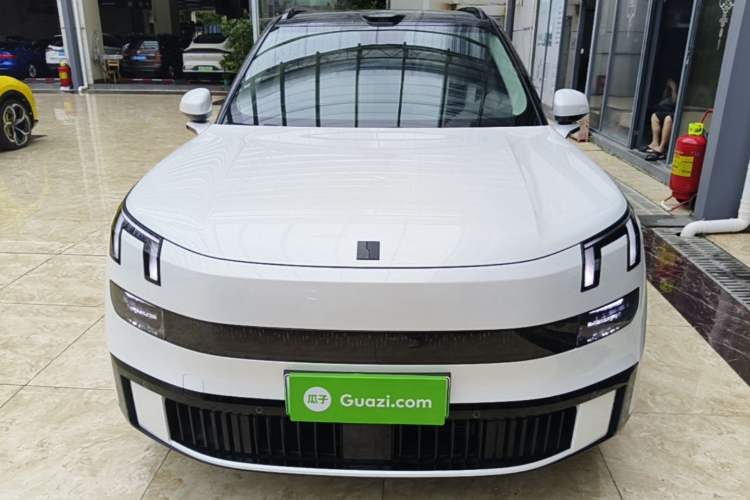 Used Lynk & Co 900 2025 2.0T Ultra Front