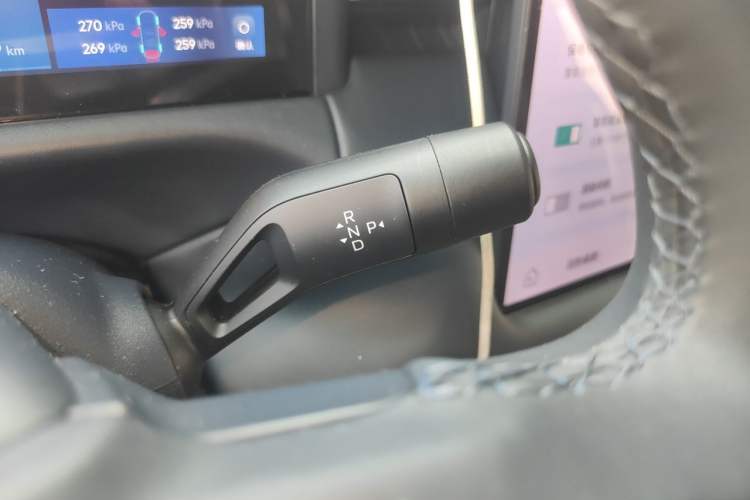 Used Lynk & Co 900 2025 2.0T Ultra Gear Lever