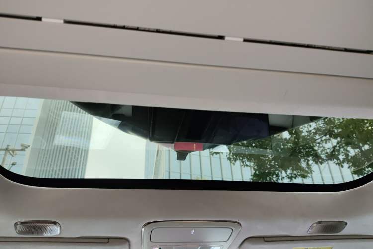 Used Lynk & Co 900 2025 2.0T Ultra Headliner