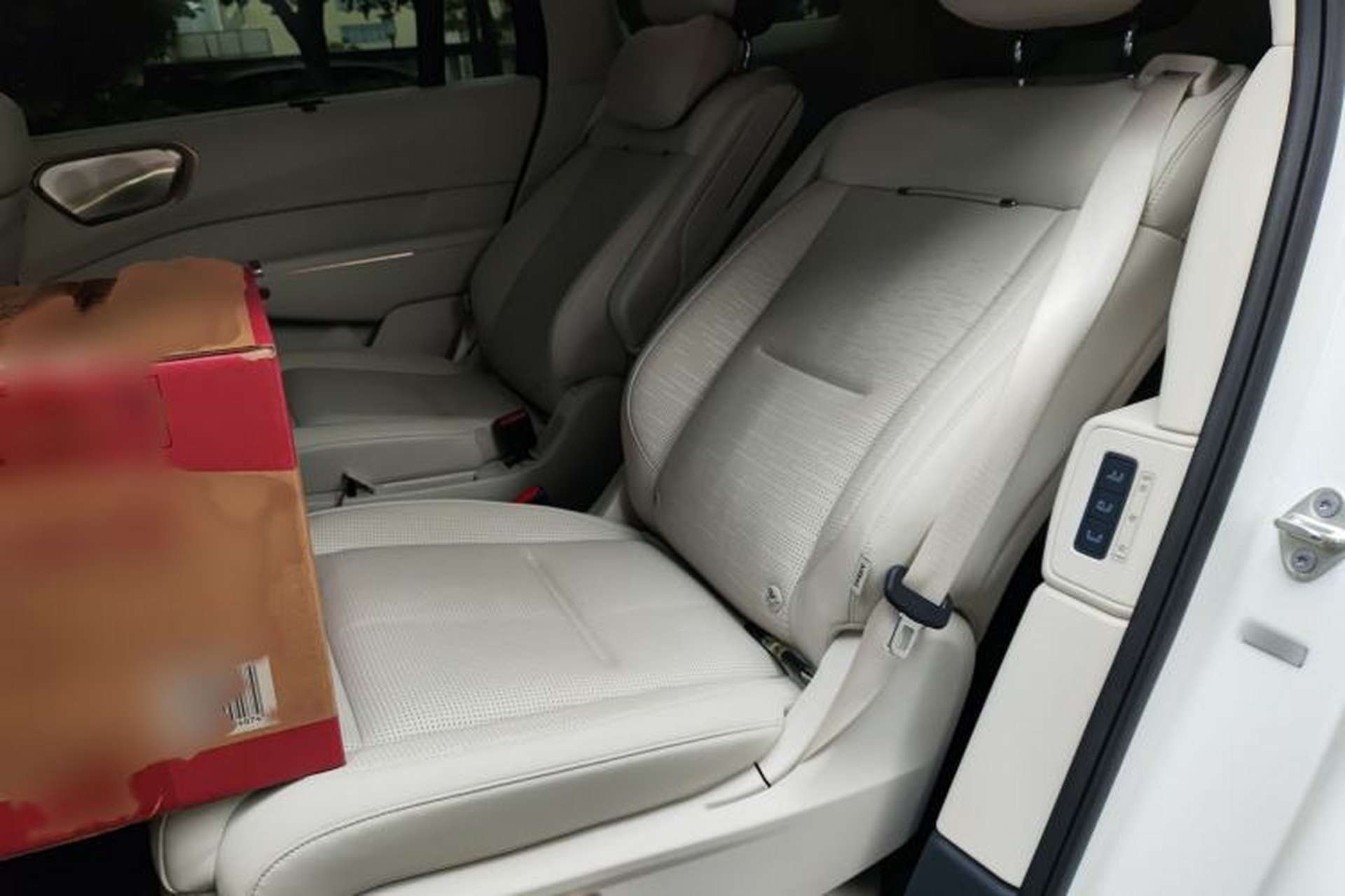 Used Lynk & Co 900 2025 2.0T Ultra Interior 4