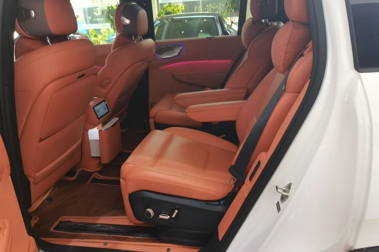 Used Lynk & Co 900 2025 2.0T Ultra Interior 4