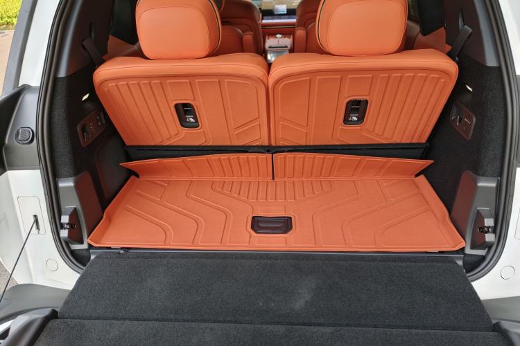Used Lynk & Co 900 2025 1.5T Ultra Interior 5