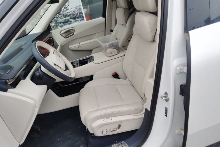 Used Lynk & Co 900 2025 2.0T Ultra Left Front Seat